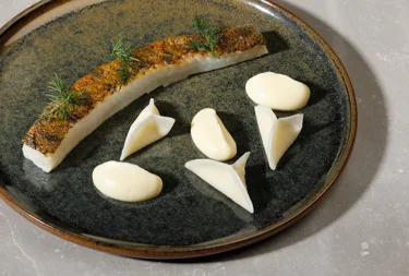 Palsternakkapyree täydentää á la carte -annokset tyylikkyyttä korostaen.