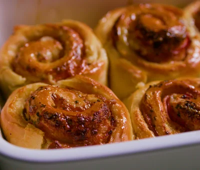 HAM & HAVARTI CHEESE STICKY BUNS