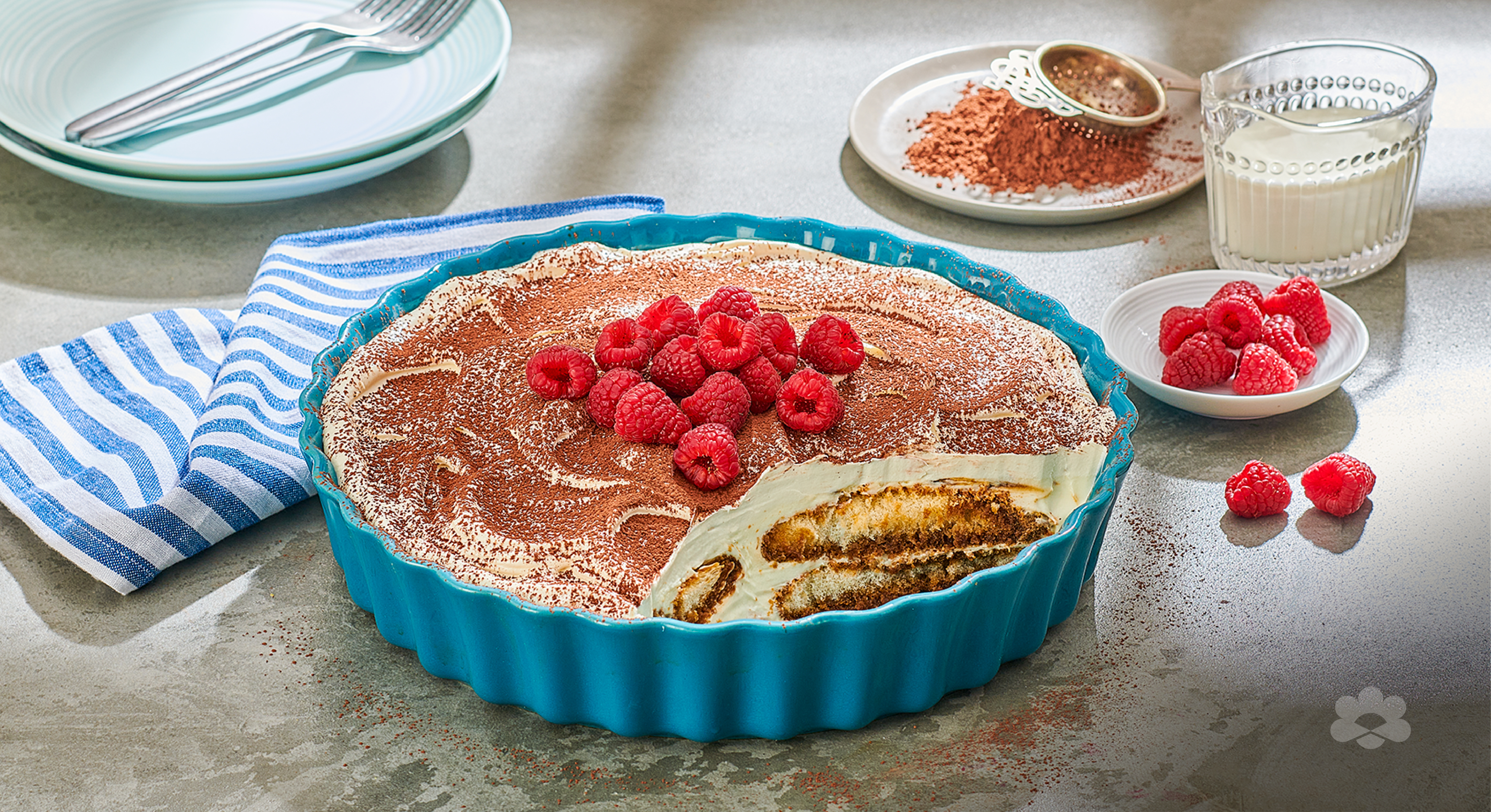 Yogurt Tiramisu Cake with Cream