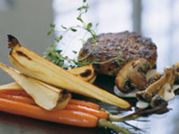 Pannbiff med lök och svamp i grädde