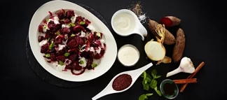 Bagt rødbedesalat med quinoa og myntefløde