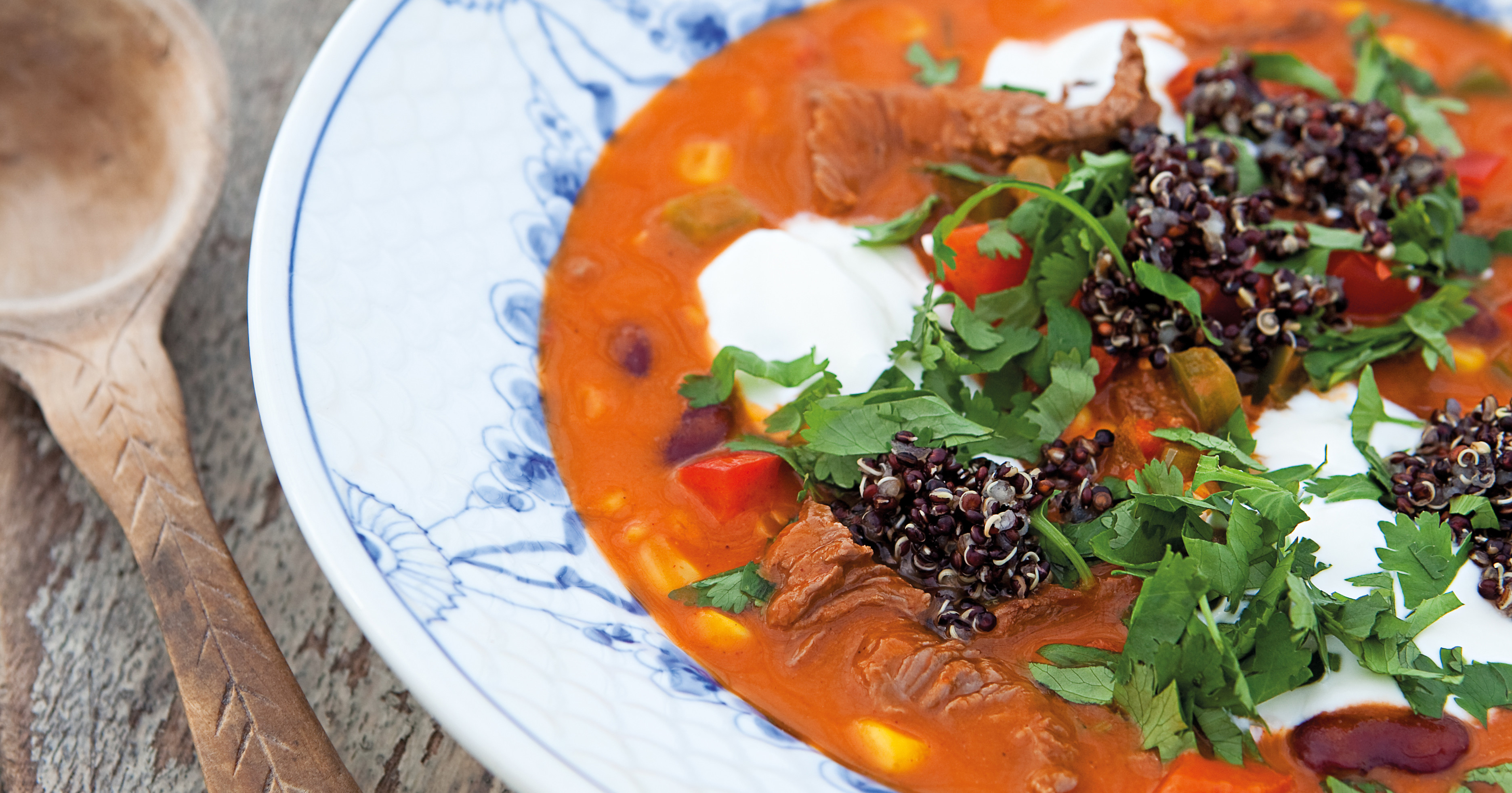 Hot tomatsuppe med quinoa