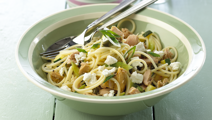 Pasta med marineret tun