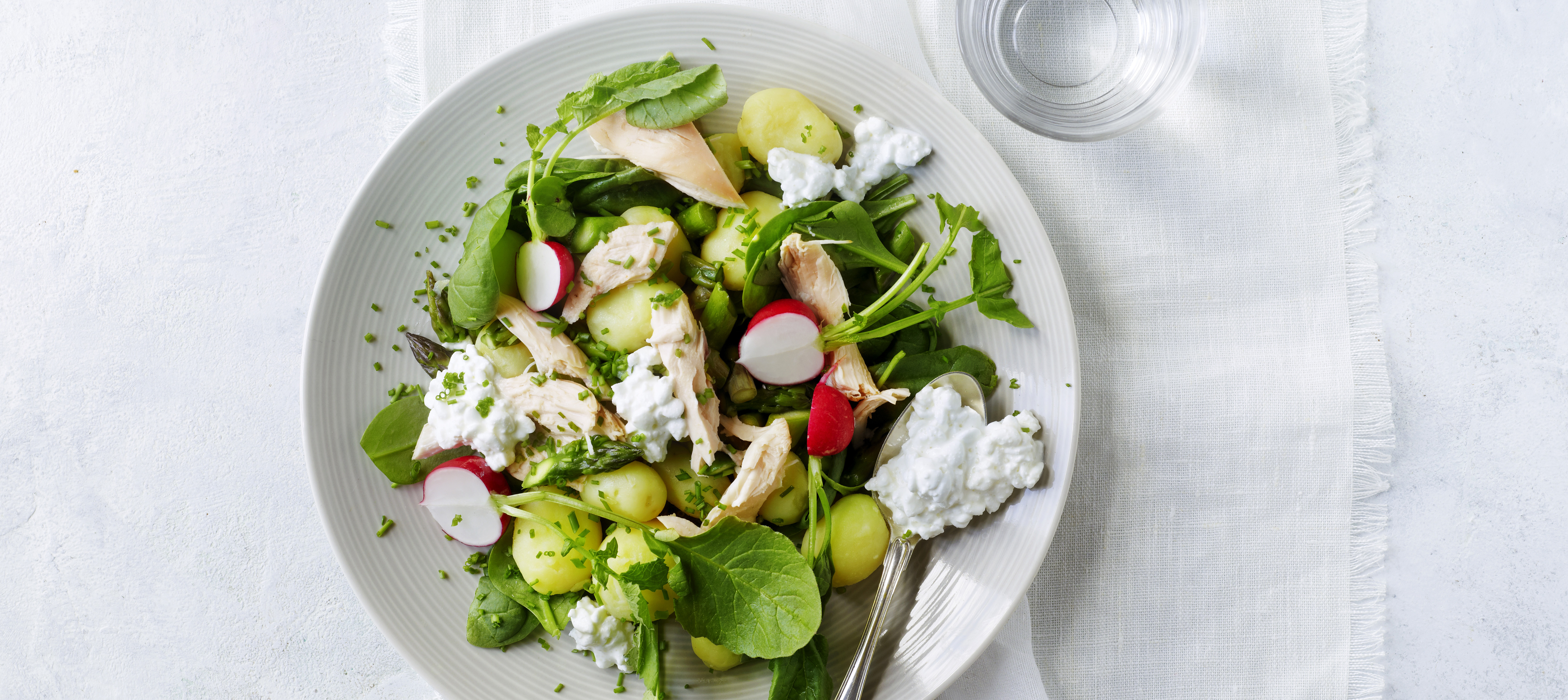 Kartoffelsalat med røget kylling