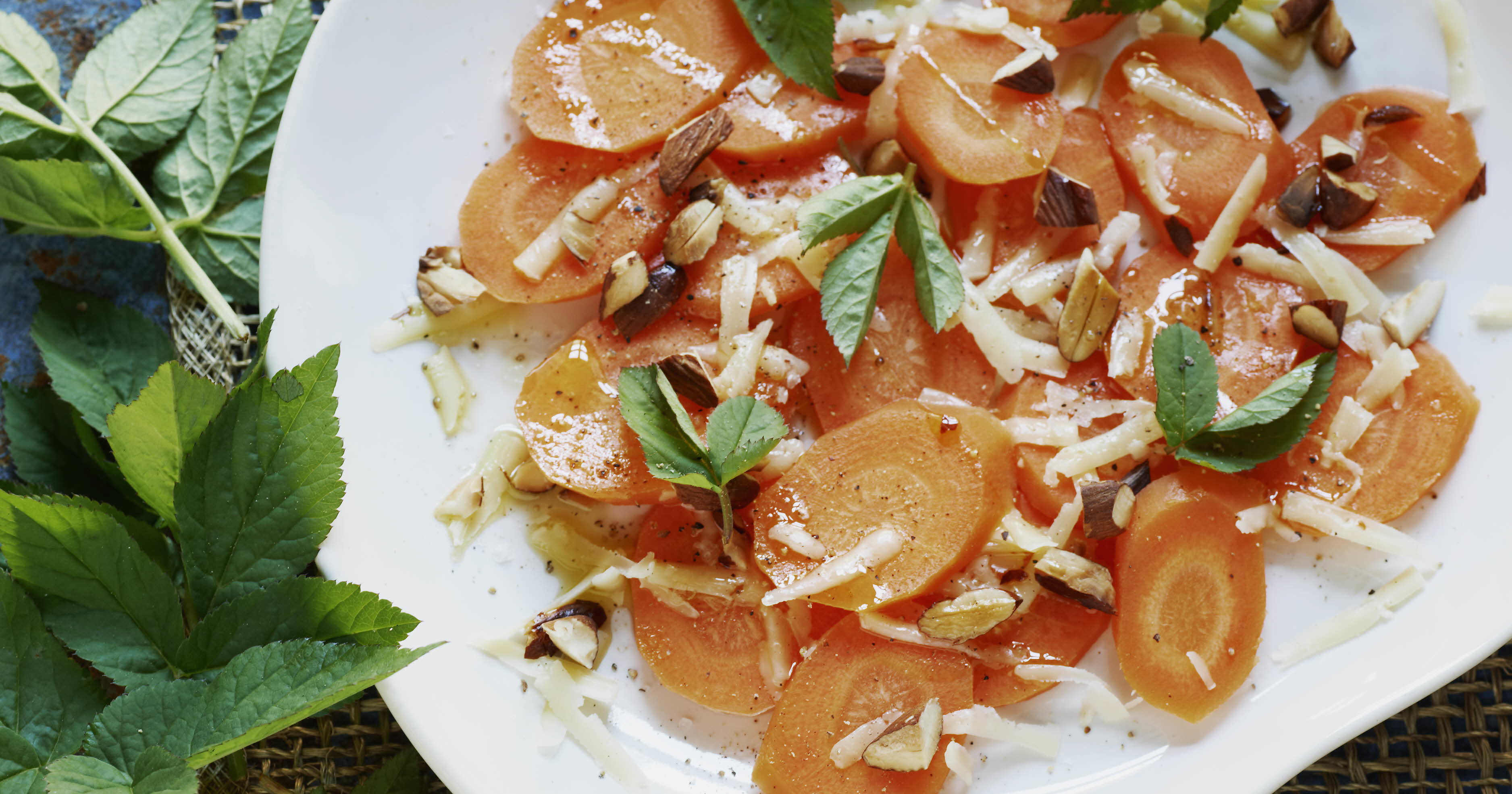 Lun gulerodscarpaccio
