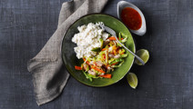 Asiatisk krydret risotto til kulørt wok