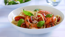 Pasta med tigerrejer og krydrede cherrytomater