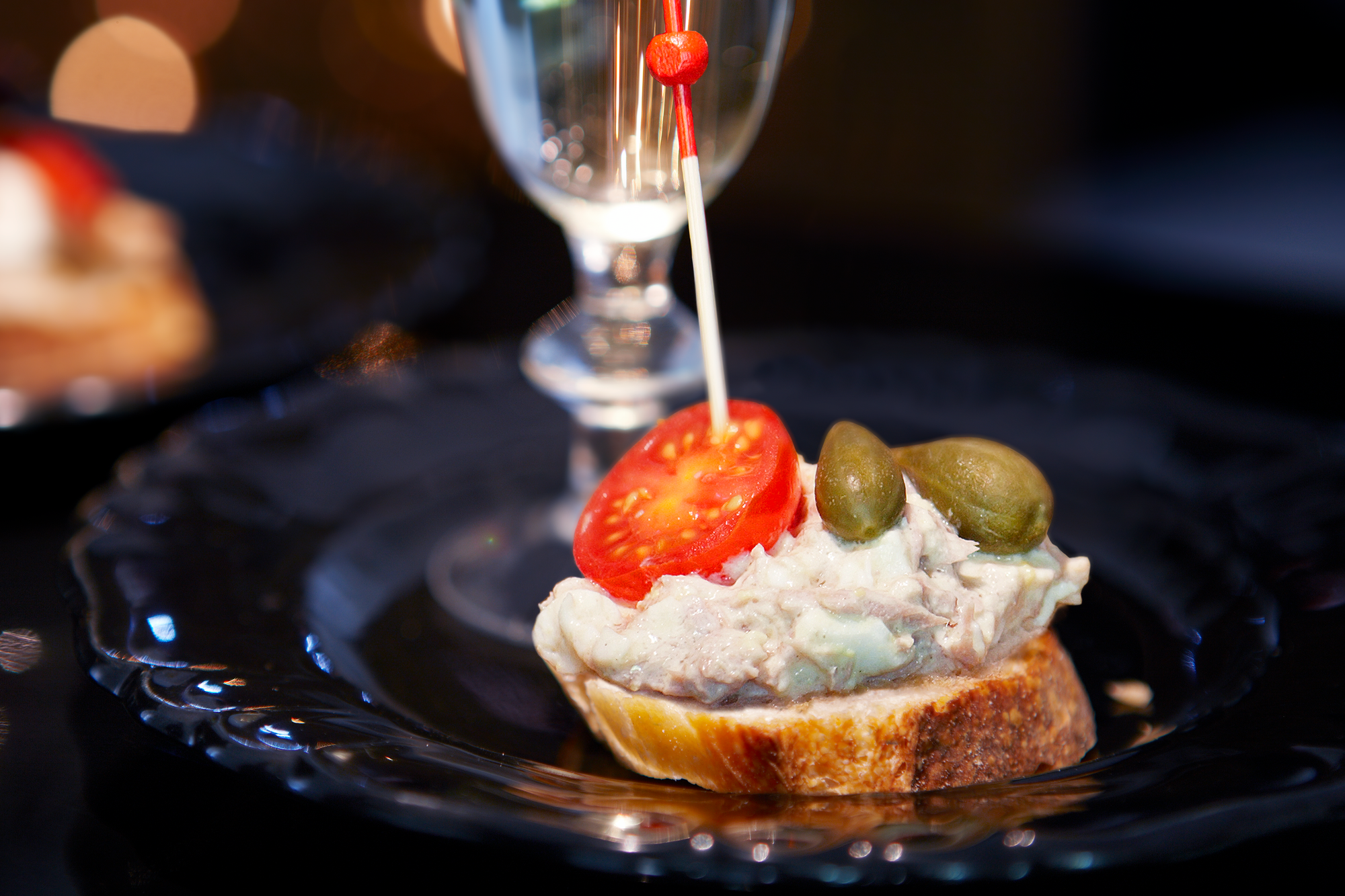 Tapas med tun og æg - pinchos