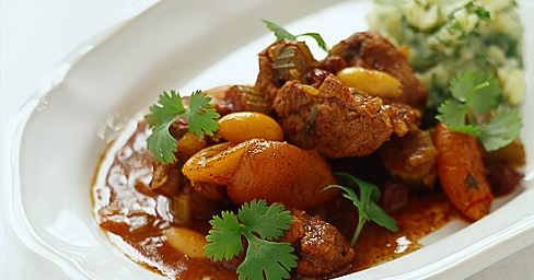 Krydret lammeragout med abrikoser og kartoffelpersillemos
