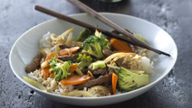 Wok med oksekød
