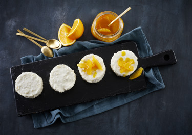 Rismousse med kold appelsinsauce