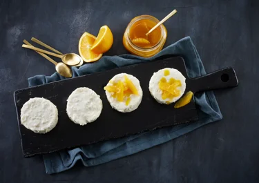 Rismousse med kold appelsinsauce