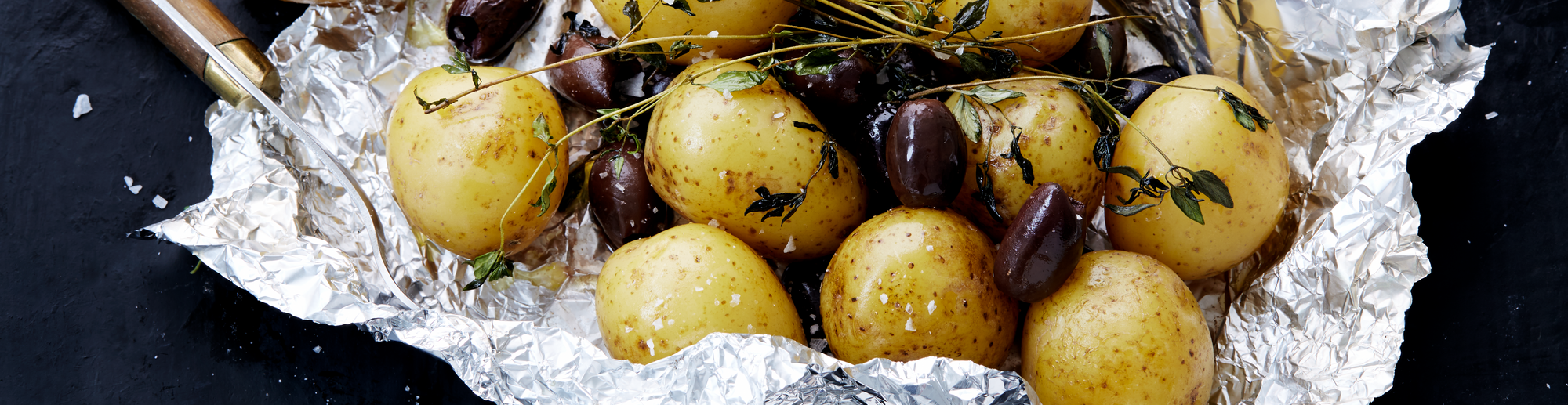 Grillpakker med kartofler og oliven